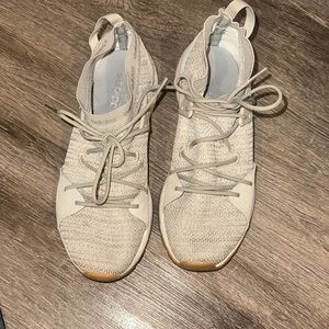 adidas Women's Light Beige Sneakers